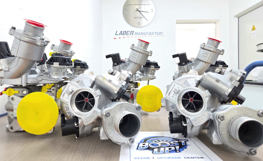 Boost UP VW Golf 8 R GTI Stage 3 Upgrade Turbo Center Kieler Straße 21 33605 Bielefeld DPCA DNND DNNA Polo GTI AW Cupra KL VZ Skoda Superb Octavia RS NX Audi A1 A3 40 TFSI Turbolader